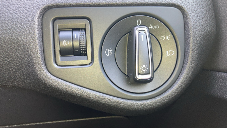 Volkswagen Golf 1.4 TSI SE [Nav] 5dr Petrol Hatchback